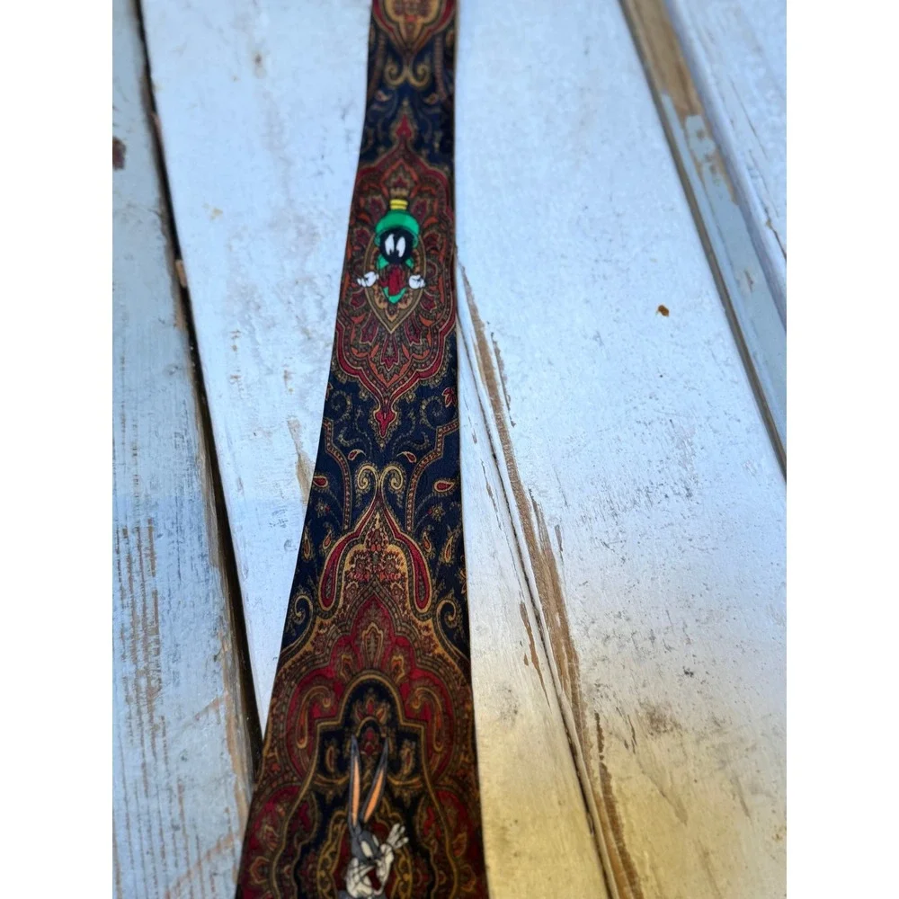 Vintage 1993 Looney Tunes Characters Mania Paisley Print 100% Silk Made in Korea